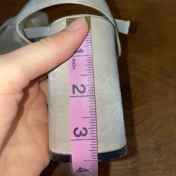 Vintage 2000’s Shimmer Heel - Picture 6 of 7